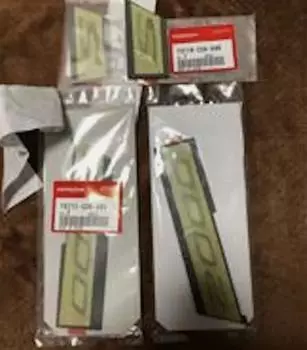 Honda Genuine S2000 2000 - 2009 CR Black Emblems Emblem S+2000 LH RH x2