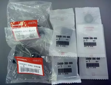 HONDA NOS Rear Turn Signal Mount Bracket CB750 CL&CB450 33607-292-000B+ Genu