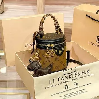 Hong Kong Genuine Leather Bucket Bags Women s 2025 New Arrival Spring/Summer Fashion Fortune round Bag Fancy Crossbody Bag 520 color block small size