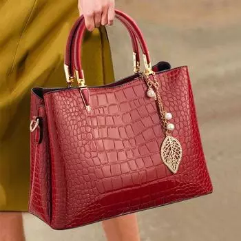 Hong Kong Genuine Leather Red Wedding Middle-Aged Women s Mom Bag Manager s recommend-Wine Red (Stone Pattern)