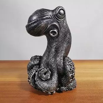 Хорошая ваза для цветов без запаха, легкая, тонкая работа серебряный