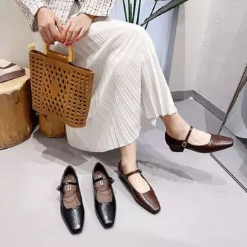 Горячая Распродажа Французский вечерний ветер Высокий каблук темперамент пригородные туфли корейская версия Фея толстый каблук маленькие кожаные туфли 35 коричневый