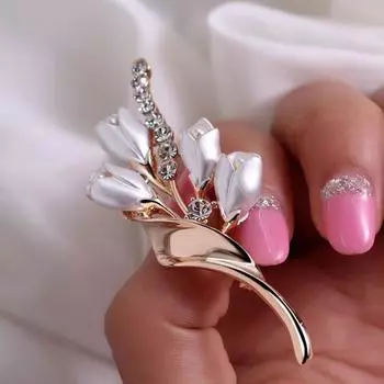Hot Sale Simple Tulip Brooch Scarf Clothing Pin Women Gift Wedding Engagement Party Jewelry золотой