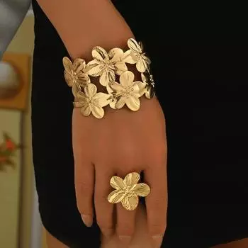 Hot Sale Wind Bracelet Niche Metal Flower Design Opening Ring Versatile Premium Sense Jewelry Women
