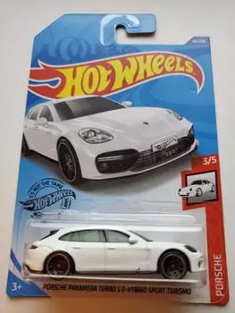Hot Wheels 2020 Porsche Panamera Turbo S Sport Белый E-Hybrid Turismo, 44/250 белый