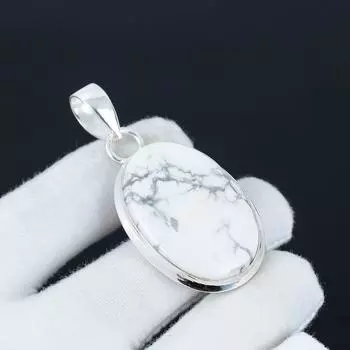 Подвеска из драгоценного камня Хаулит, натуральный драгоценный камень Хаулит, ручная работа, серебро 925 пробы, подвеска из Хаулит для женщин, подарочный кулон 5.5 Cm. белый/чёрный