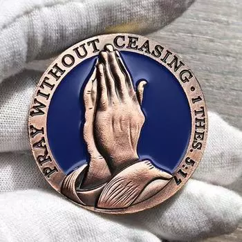 Христианская молитвенная монета Молитесь непрестанно Священное Писание Сопутствующая монета Металлическая монета Молящиеся руки со стихом к Фессалоникийцам Подарок для христианина 1pc