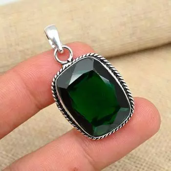 Хром-диопсид драгоценный камень стерлингового серебра 925 пробы подвеска ручной работы индийские украшения 1.57 Inches зелёный