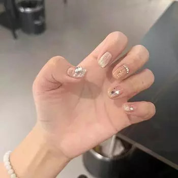 Хрустальные накладные ногти: Броский маникюр ручной работы с патчами для накладных ногтей Pure Desire