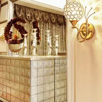 Хрустальный настенный светильник E27, простые светодиодные стеклянные абажуры, настенное бра, освещение для балкона, прихожей, промышленной лестницы, спальни, украшения