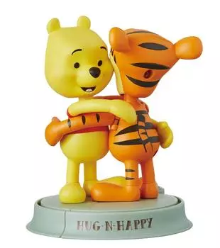 Hug and Happy Winnie the Pooh/Tigger