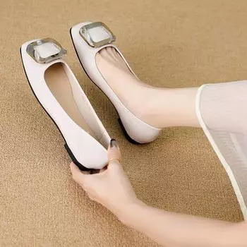 Huiliya square head shallow mouth single shoes women s flat bottom new spring and autumn French temperament square buckle French ladle shoes W1377-9 35 чёрный