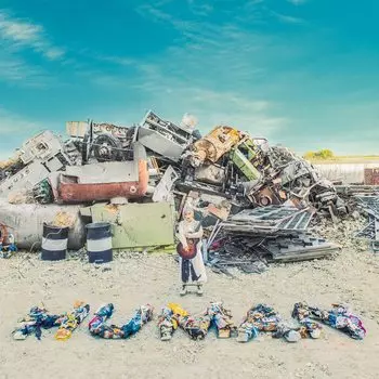 HUMAN (Limited Edition)