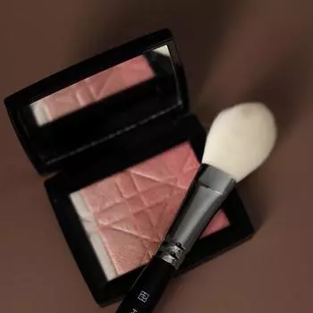 HwahongM 115 Blusher Brush