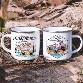И так начинается приключение Кружка с принтом Вечеринка у костра Пивные кофейные кружки Кемпинг Эмалированная чашка Чашки с горной ручкой Подарки для кемпера 360ml