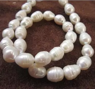 Идеальное колье из белого барочного жемчуга 9-10 мм.