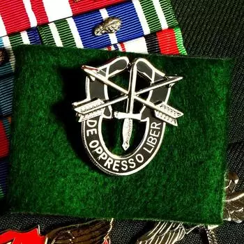 Идентификационный значок, значок на кепку Green Bere USARMY, наплечный значок, металлический значок военного болельщика, значок команды 1pcs