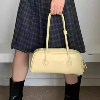 Сумка IELGY с текстурой и большим объемом, через плечо, модная корейская версия маленькой квадратной сумки-багета в зарубежном стиле чёрный