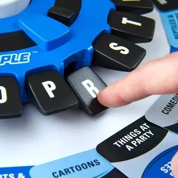 Игра в слова. Динамичная семейная настольная игра. Обучающая игра. Отлично подходит для всех возрастов. Творческая интерактивная игра на координацию. Игрушка-головоломка.