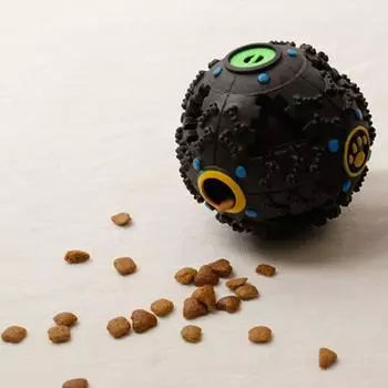 Играть Забавный Мяч Протекающий Мяч Жевать Крякать Звук Писклявый Пищалка Держатель для Угощения чёрный