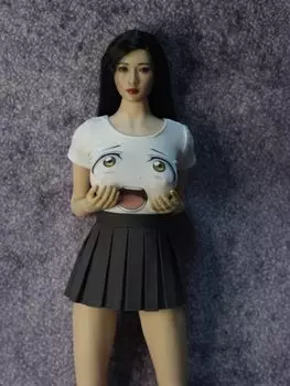 Игрушка для хобби, совместимая с телом TBLeague для масштабной фигурки DMTOYS. Сексуальная белая и рыжая юбка для красивой студентки колледжа, а голова нет.