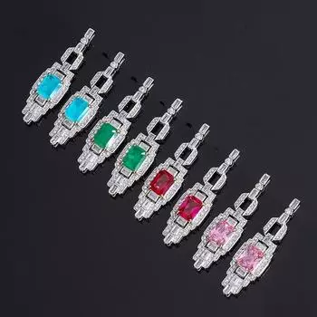 Имитация цветного драгоценного циркона, изумруда, красного корунда, инкрустированного квадратными бриллиантами, розового циркония.