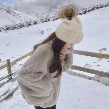 Имитация кролика Рекс плюшевая меховая куртка женская 2024 зима новая маленькая интернет знаменитость маленькая ароматная пушистая верхняя часть S