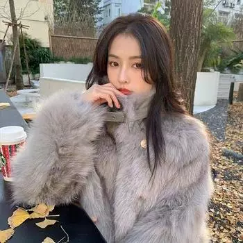 Imitation fox fur coat 2024 winter new temperament socialite Xiaoxiangfeng Korean version thickened plush coat S 80-47.5 kg