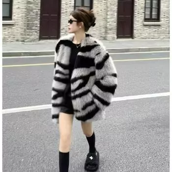 Imitation fur retro fluffy autumn and winter coat new young niche cardigan loose striped top v-neck S серый