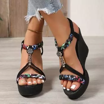 Импортные новые этнические сандалии на каблуке с уклоном 2025 года, весна-лето, женские с перекрестной пряжкой, большие размеры, модные римские туфли 36 чёрный