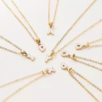 Имя Начальное ожерелье для женщин Простые эмалевые AZ Алфавитные подвески Чокер Буквы Ожерелья Модные ключичные цепочки Ювелирные изделия Подарки V