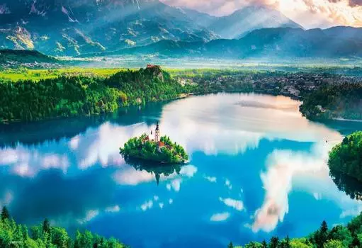 in 1000 Piece Jigsaw Puzzle Lake Bled Church on the x Micro Piece [Made Japan] ~Little Lake~ (26 38cm)