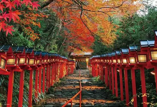 in BEVERLY 300 Piece Jigsaw Puzzle Kibune Shrine Maple Lantern x [Made Japan] (26 38cm) 300-037