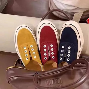 In stock, grape mother has the same lazy one-pedal casual board shoes for women s 2024 autumn and winter new canvas shoes, loafers. 35