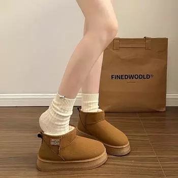 In the winter of 2024, the explosion of solid color versatile fashion simple velvet warm increase foreign trade large size thick-soled snow boots 35 малиновый
