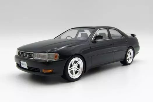 inch up series Cresta Tourer S пластиковая модель 1/24 №305 чёрный