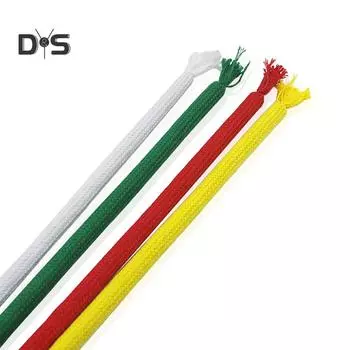 Индийская жесткая веревка крупным планом уличная вечеринка сцена дети фокус игрушка белый