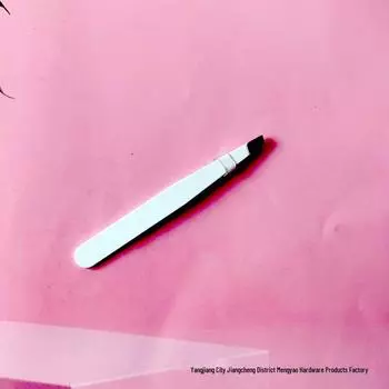 Индивидуально упакованные пинцеты для бровей из нержавеющей стали с вариантами плоского, скошенного, ножевидного и острого кончиков.