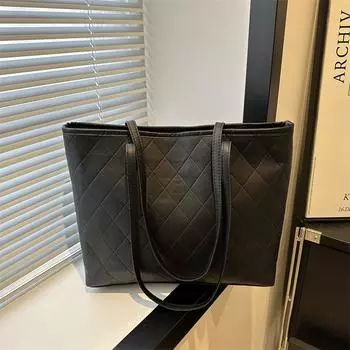 Индивидуальный тренд ромб большой емкости модная женская сумка 2024 новая сращивающаяся пригородная текстура сумка-мессенджер через плечо чёрный