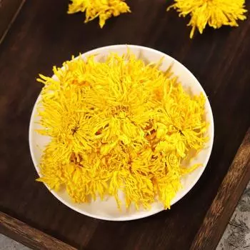 Побалуйте себя спектром уникальных вкусов чая: От элегантности Тегуаньинь до жареной насыщенности на древесном угле 4 chrysanthemums