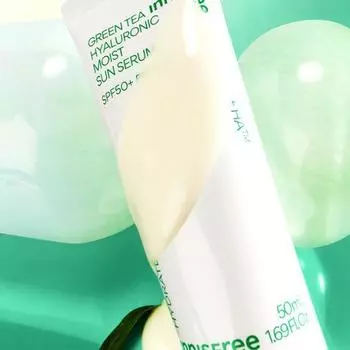 Innisfree Увлажняющая солнцезащитная сыворотка с гиалуроновой кислотой и зеленым чаем 50 мл