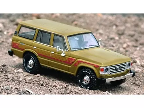 Inno Models Toyota Land Cruiser FJ60 Olive Green Готовый продукт 1/64