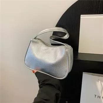 Иностранная повседневная сумка через плечо корейской версии, маленькая квадратная сумка для женщин 2024 года, осенний новый тренд, простая модная сумка через плечо для женщин серебряный