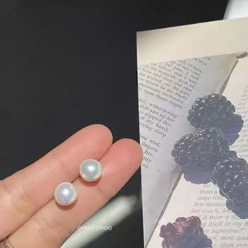 INS E299 Chai Fu Grocery Store Pearl Stud Earrings A pair(About 8mm diameter)