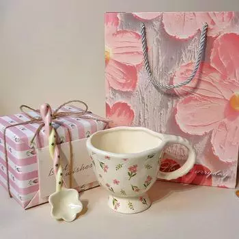 ins French retro light luxury high value small floral hand-squeezed ceramic mug girls birthday gift souvenir