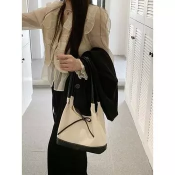 ins холщовая сумка-тоут с бантом женская 2024 новая высококачественная нишевая студенческая универсальная сумка-ведро