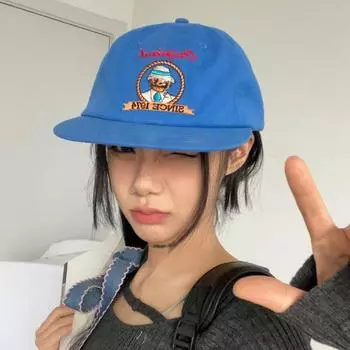 Ins Популярные бейсболки с вышитыми героями мультфильмов и прямыми полями для женщин, летняя американская мода, универсальная синяя шляпа для скейтборда 55-59cm синий