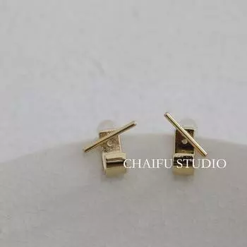 INS R103 Studio Daily Work Clothing Stud Earrings Gold Pair