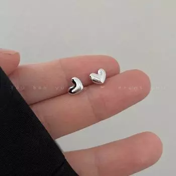INS Silver Small Heart a Pair Female Stud Earrings Silver A (7mm)