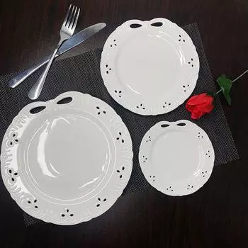 INS Style French Relief Pure White Western Food Plate Cake Dessert Plate Retro Vegetable Pasta Steak Plate Home Decoration